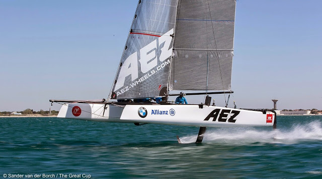 GC32 Full Foiling Catamaran