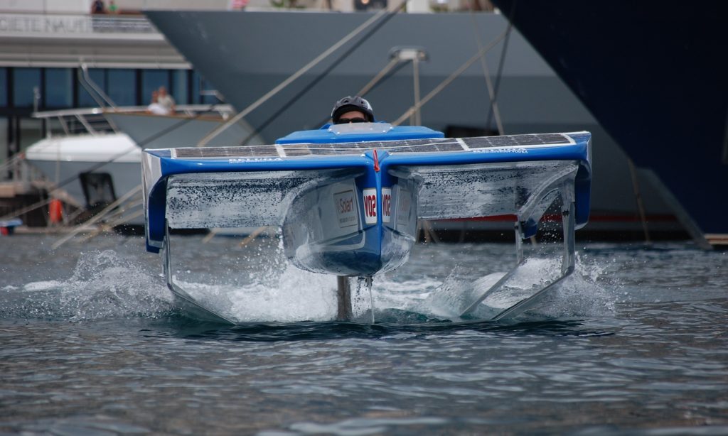Vripack V20 – World’s first one-design solar powered boat racer